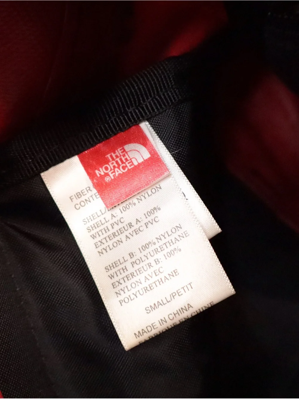 North Face Base Camp Voyager Messenger Bag Water Resistant Red Outdoor Laptop